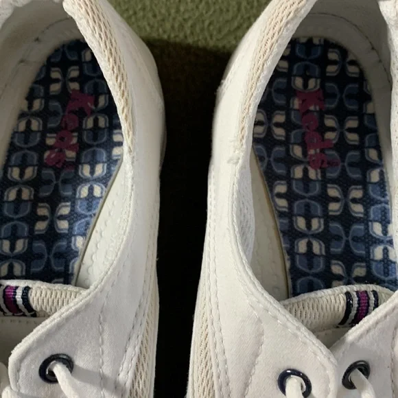 GUC Keds white shoes.  Size 8.5 - Picture 6 of 12